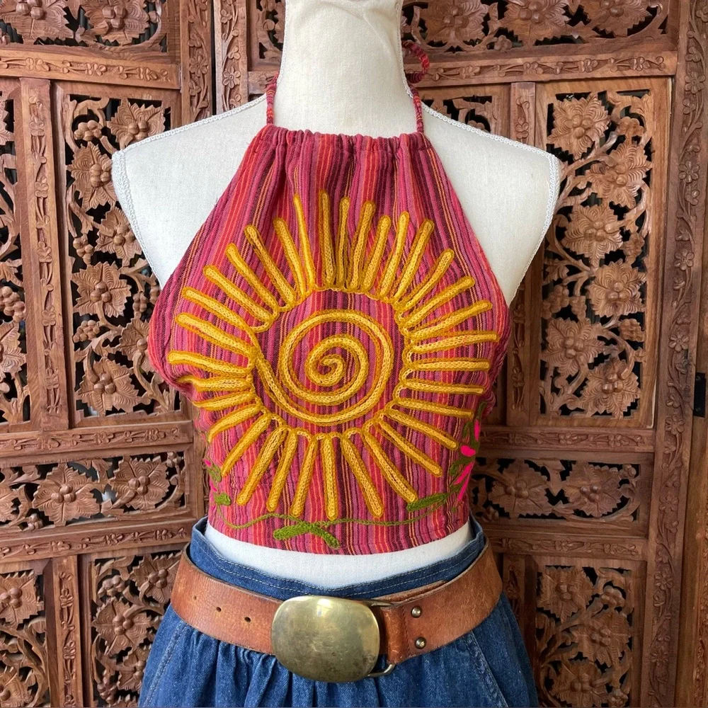 Vintage Coachella Embroidered Striped Red Halter Crop Top Sun & Floral Motif - Picture 2 of 9